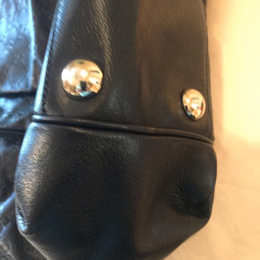 Authentic GUCCI - Picture 3 of 8